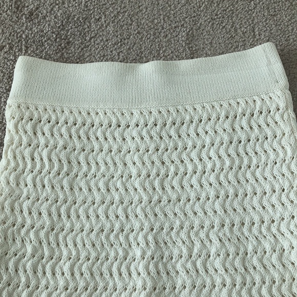 Aritzia Wilfred White Crochet-Knit Skirt - Picture 2 of 7